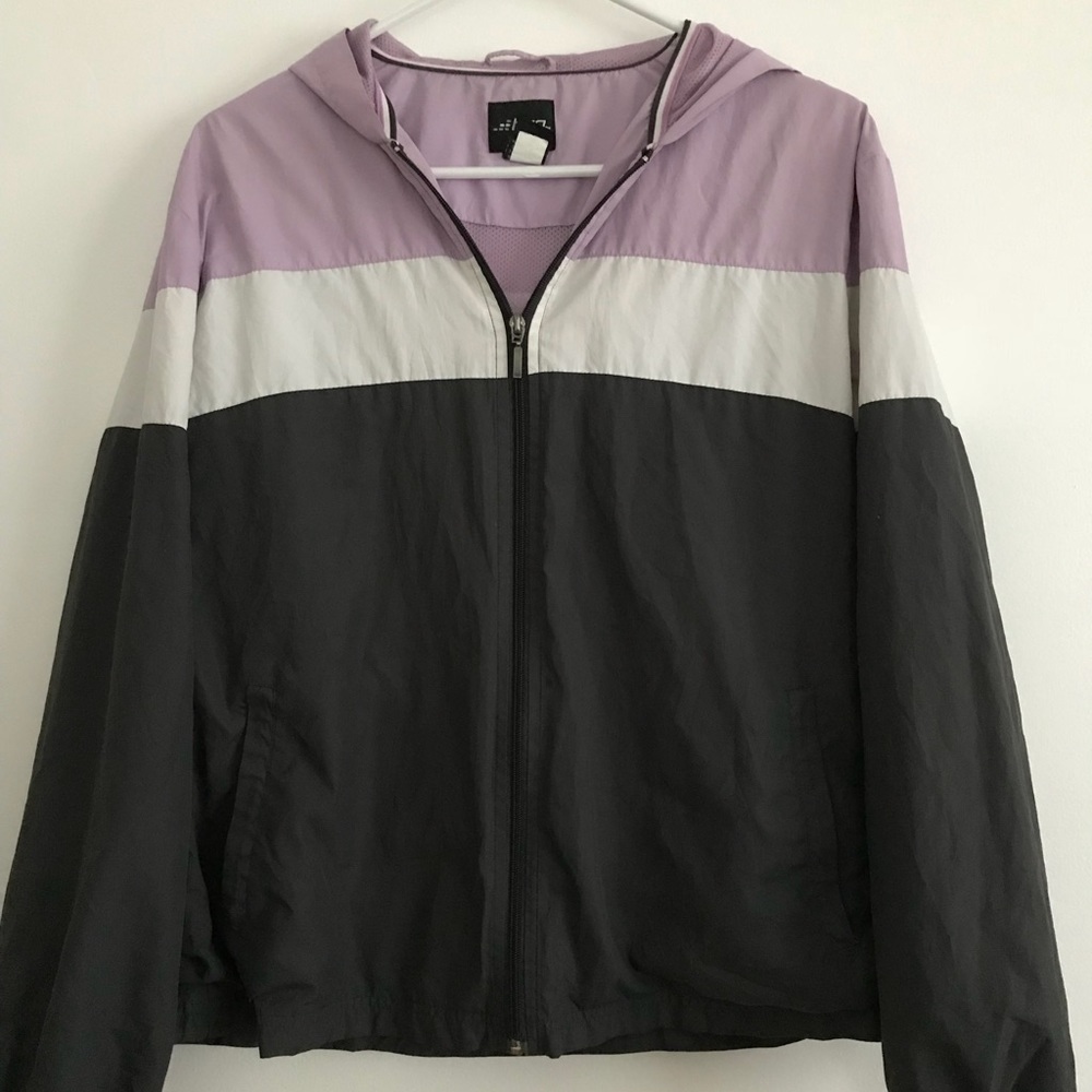 SUPER trendy windbreaker jacket
